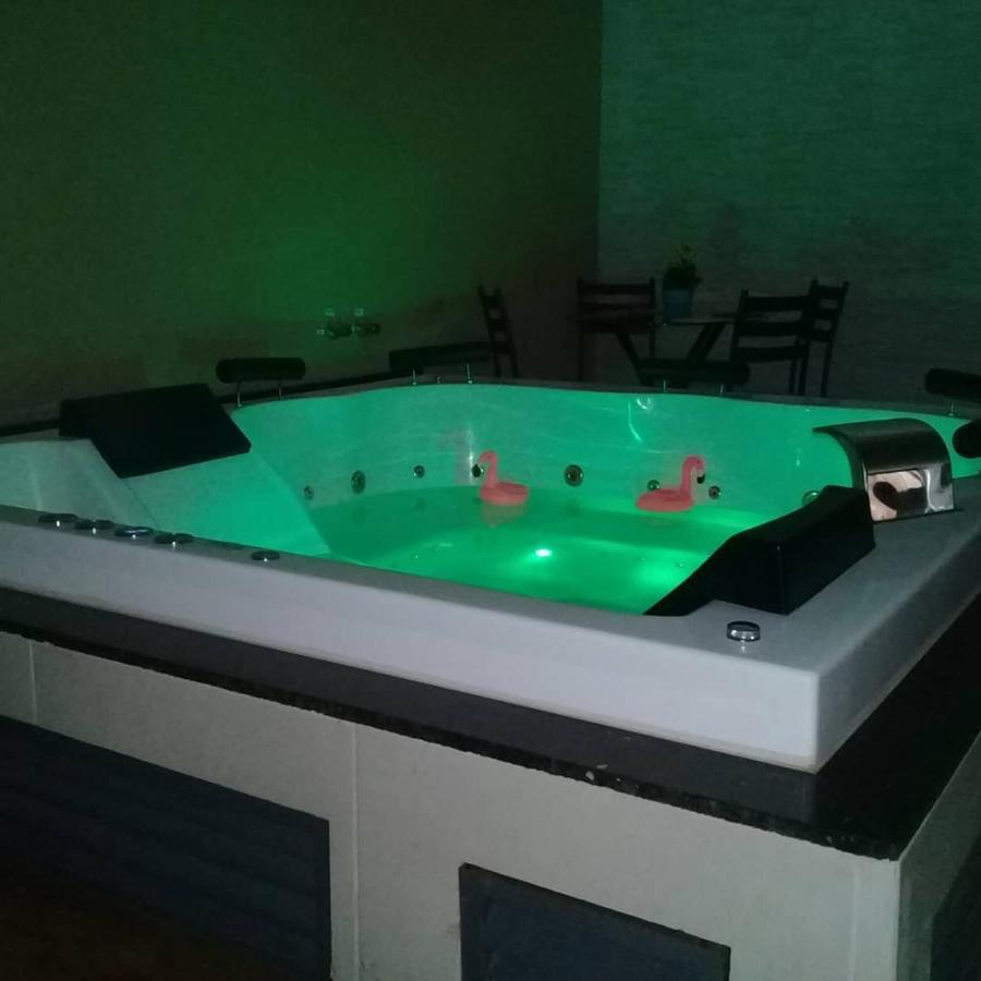Casa Com 2 Quartos E Banheira De Hidromassagem 트린다데 외부 사진